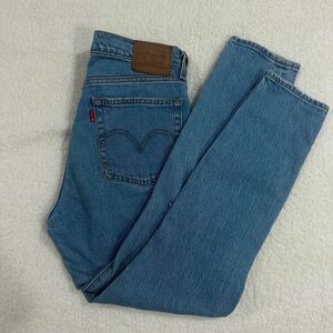 Levi's wedgie jeans
